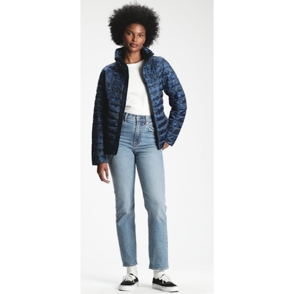 GAP Upcycled Lightweight Puffer Jacket Blue Cheetah Print